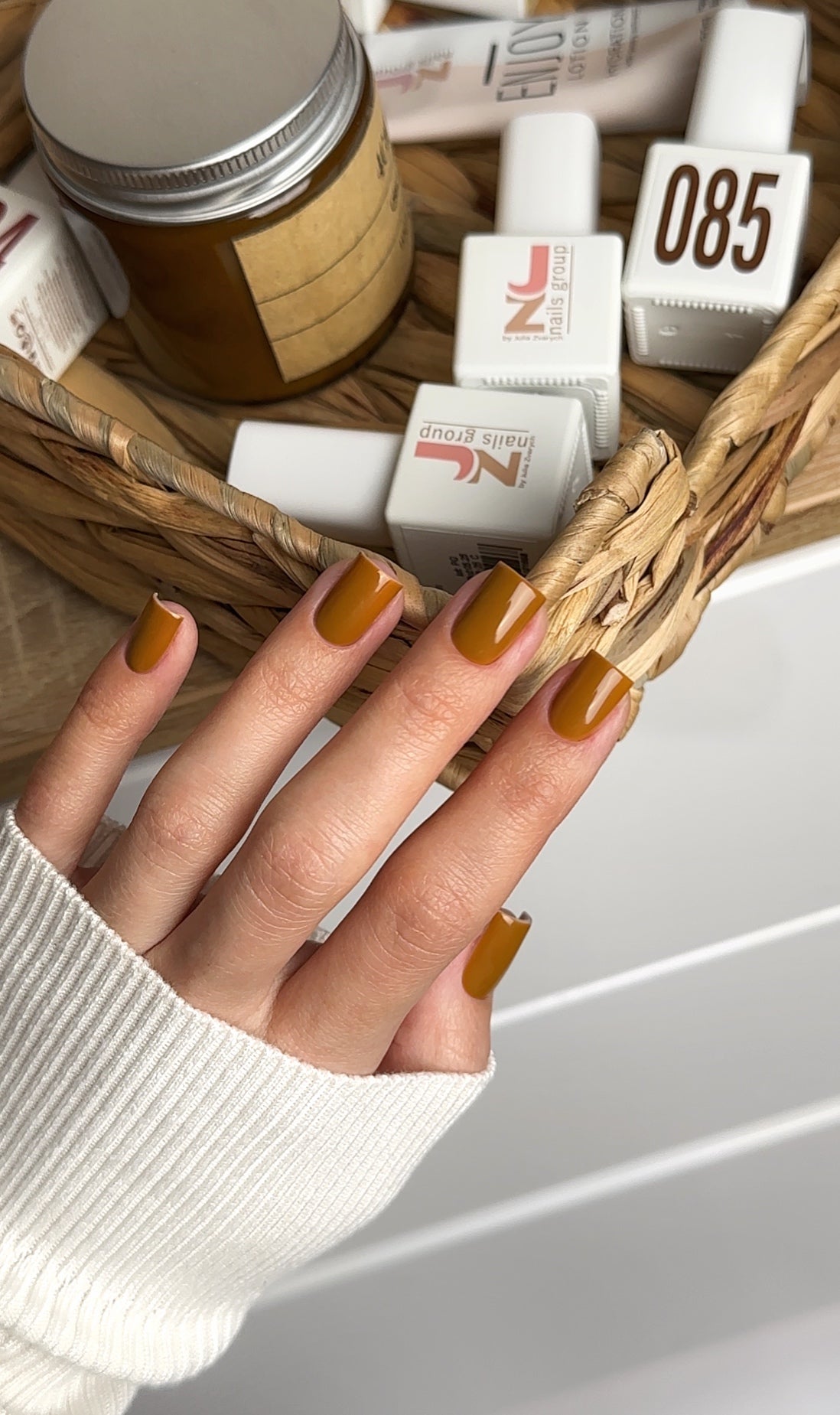 JZ NAILS GROUP — 085 HONEY