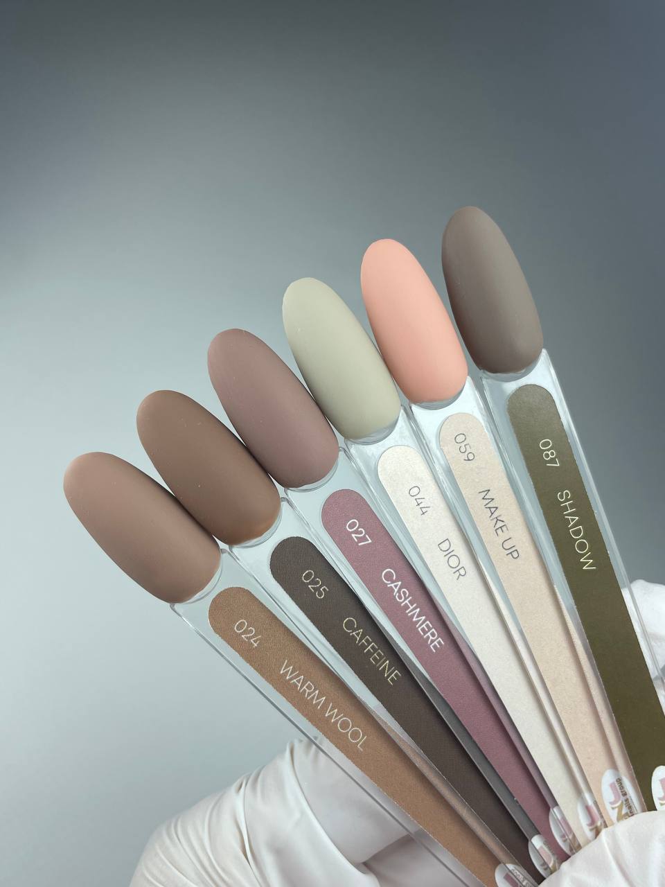 JZ NAILS GROUP — 059 MAKE UP